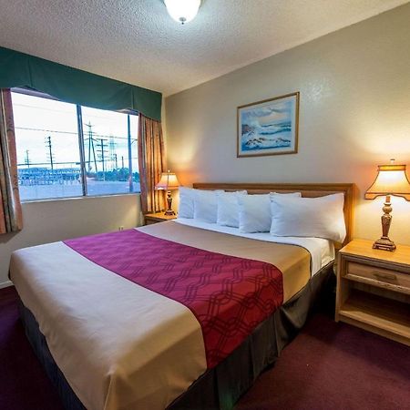 Econo Lodge Anaheim North Exteriér fotografie