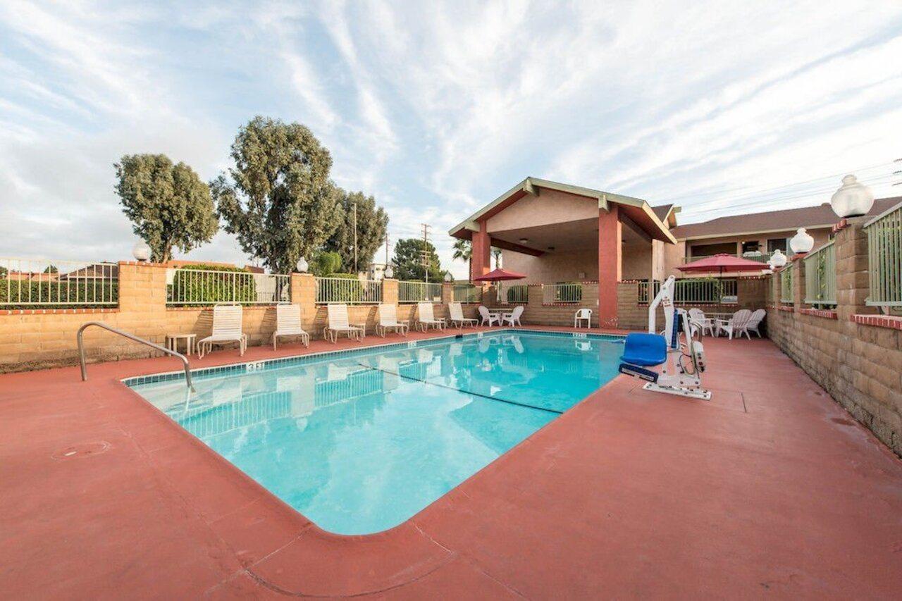 Econo Lodge Anaheim North Exteriér fotografie