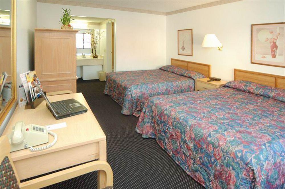 Econo Lodge Anaheim North Exteriér fotografie