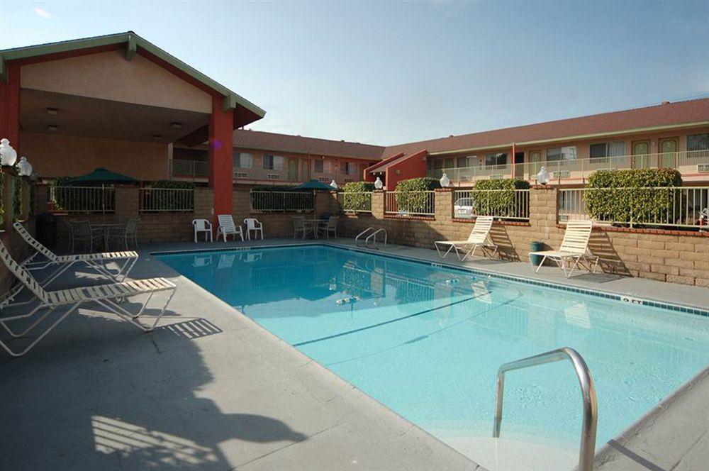 Econo Lodge Anaheim North Exteriér fotografie