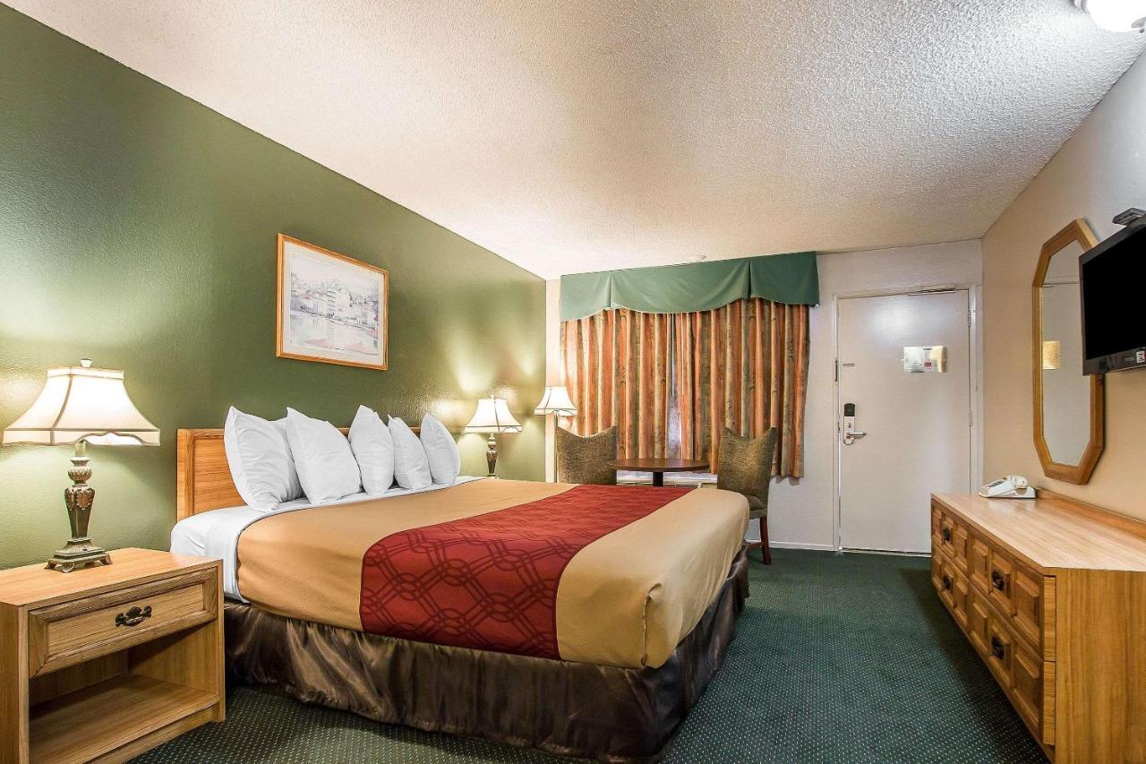 Econo Lodge Anaheim North Exteriér fotografie