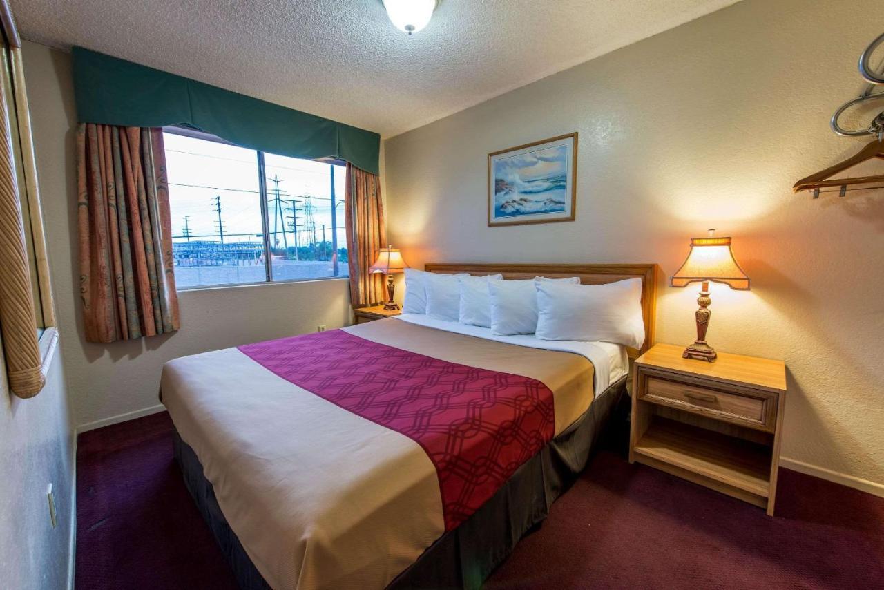 Econo Lodge Anaheim North Exteriér fotografie